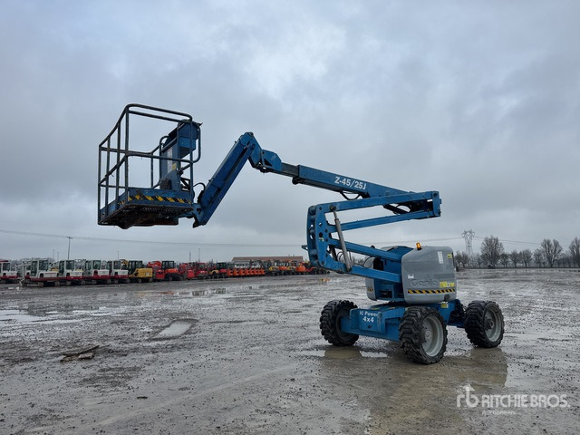 2011 Genie Z45/25 Diesel Articulating Boom Lift - Articulated boom: picture 1 2011 Genie Z45/25 Diesel Articulating Boom Lift - Articulated boom: picture 1