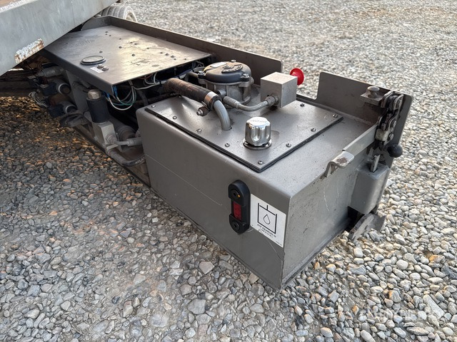 2013 Skyjack SJIII4626 Electric Scissor Lift - Scissor lift: picture 4 2013 Skyjack SJIII4626 Electric Scissor Lift - Scissor lift: picture 4