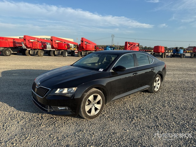 2018 Skoda Superb Autovettura - Car: picture 2 2018 Skoda Superb Autovettura - Car: picture 2