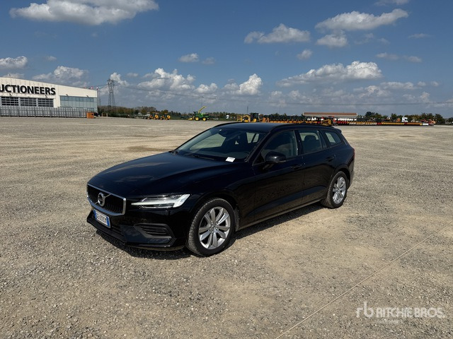 2021 Volvo V60 SW B4 D AUTOM. MOMENTUM BUSINESS Automobile - Car: picture 2 2021 Volvo V60 SW B4 D AUTOM. MOMENTUM BUSINESS Automobile - Car: picture 2