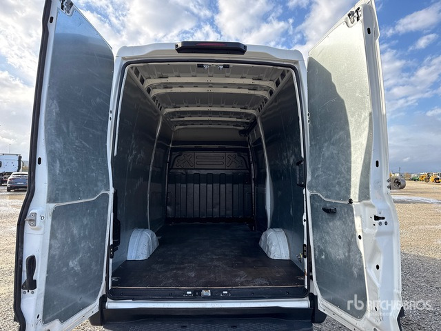 2022 Iveco Daily 35S14NV 3520L H2 BLUE P Van Truck - Box truck: picture 5 2022 Iveco Daily 35S14NV 3520L H2 BLUE P Van Truck - Box truck: picture 5
