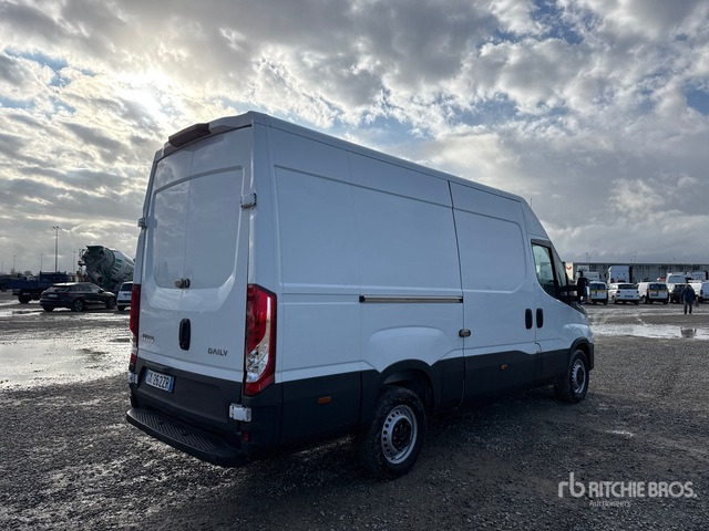 2022 Iveco Daily 35S14NV 3520L H2 BLUE P Van Truck - Box truck: picture 3 2022 Iveco Daily 35S14NV 3520L H2 BLUE P Van Truck - Box truck: picture 3