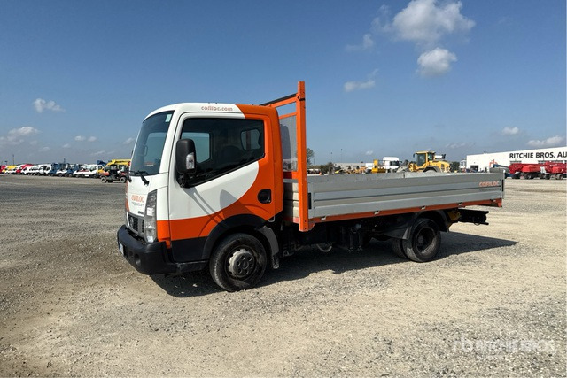 Nissan Cabstar NT400 Autocarro cassone fisso - Dropside/ Flatbed truck: picture 2 Nissan Cabstar NT400 Autocarro cassone fisso - Dropside/ Flatbed truck: picture 2