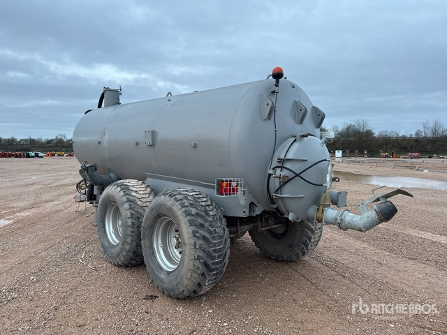 1998 Pichon TCI10 T/A Tonne A Lisier Liquid Manure Spreader - Slurry tanker: picture 2 1998 Pichon TCI10 T/A Tonne A Lisier Liquid Manure Spreader - Slurry tanker: picture 2