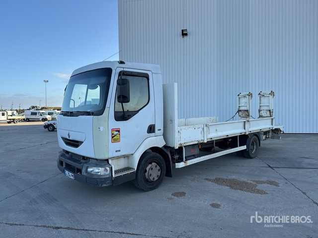 2001 Renault Midlum 180 4x2 Camion Plateau 4x2 Flatbed Truck - Dropside/ Flatbed truck: picture 2 2001 Renault Midlum 180 4x2 Camion Plateau 4x2 Flatbed Truck - Dropside/ Flatbed truck: picture 2