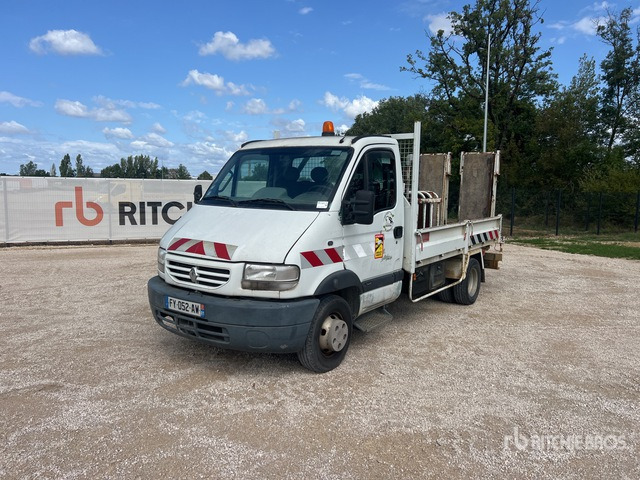 2002 Renault Mascott 150 DCI 4x2 Camion Plateau 4x2 Flatbed Truck - Open body delivery van: picture 1 2002 Renault Mascott 150 DCI 4x2 Camion Plateau 4x2 Flatbed Truck - Open body delivery van: picture 1