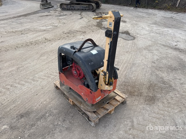 2009 Dynapac LG400 Vibratory Plate Compactor - Vibratory plate: picture 3 2009 Dynapac LG400 Vibratory Plate Compactor - Vibratory plate: picture 3