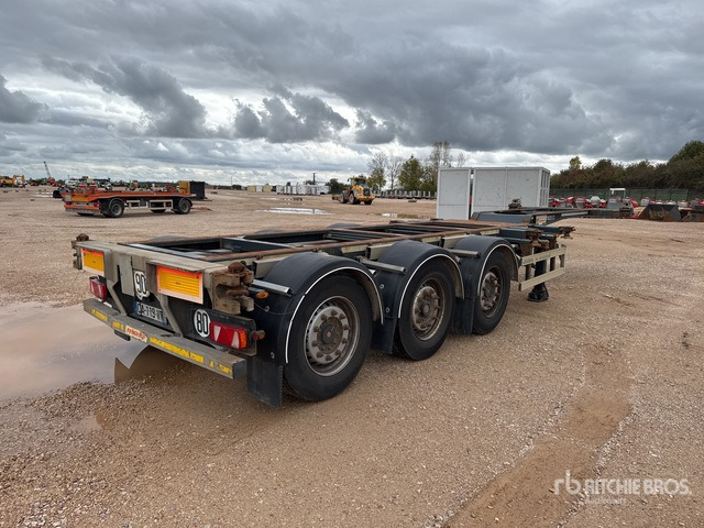 2012 Fruehauf D.0033.06.02 Tri/A Remorque Porte-Conteneur ... Container Trailer - Container transporter/ Swap body trailer: picture 3 2012 Fruehauf D.0033.06.02 Tri/A Remorque Porte-Conteneur ... Container Trailer - Container transporter/ Swap body trailer: picture 3