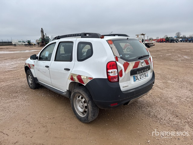 2014 DACIA Duster 4x4 4WD SUV (Inoperable) SUV - SUV: picture 2 2014 DACIA Duster 4x4 4WD SUV (Inoperable) SUV - SUV: picture 2
