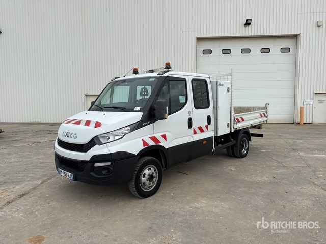 2016 Iveco 35-130 4x2 Camion Benne Dump Truck: Light Duty - Tipper van: picture 1 2016 Iveco 35-130 4x2 Camion Benne Dump Truck: Light Duty - Tipper van: picture 1
