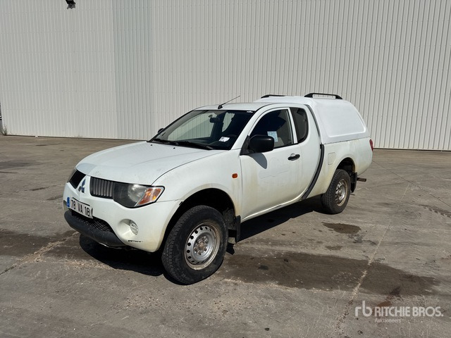 2008 Mitsubishi L200 DI-D Vehicule Utilitaire Cargo Van - Commercial vehicle: picture 1 2008 Mitsubishi L200 DI-D Vehicule Utilitaire Cargo Van - Commercial vehicle: picture 1