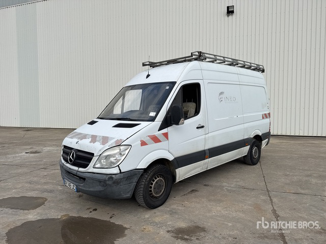 2011 Mercedes Benz Sprinter 313 CDI Vehicule Utilitaire Cargo Van - Commercial vehicle: picture 1 2011 Mercedes Benz Sprinter 313 CDI Vehicule Utilitaire Cargo Van - Commercial vehicle: picture 1