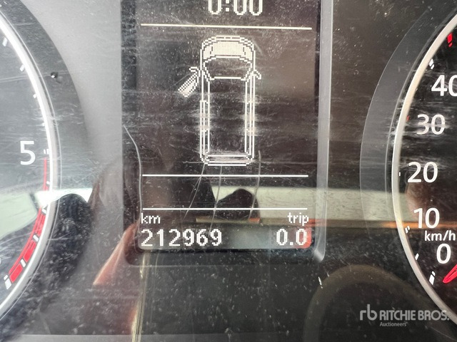 Volkswagen Transporter Cargo Van - Commercial vehicle: picture 2 Volkswagen Transporter Cargo Van - Commercial vehicle: picture 2