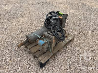 Qte De Marteaux Hydrauliques - Hydraulic hammer: picture 1 Qte De Marteaux Hydrauliques - Hydraulic hammer: picture 1