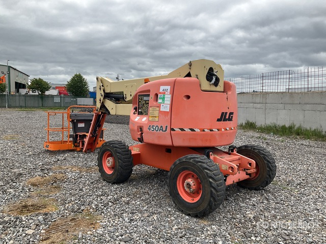 2000 JLG 450AJ 4WD Diesel Articulating Boom Lift - Articulated boom: picture 4 2000 JLG 450AJ 4WD Diesel Articulating Boom Lift - Articulated boom: picture 4