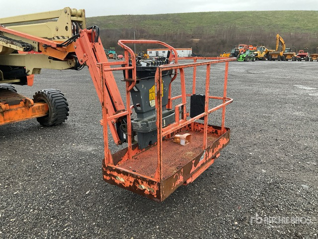 2006 JLG 450AJ Series ll 4WD Diesel Articulating Boom Lift - Articulated boom: picture 4 2006 JLG 450AJ Series ll 4WD Diesel Articulating Boom Lift - Articulated boom: picture 4
