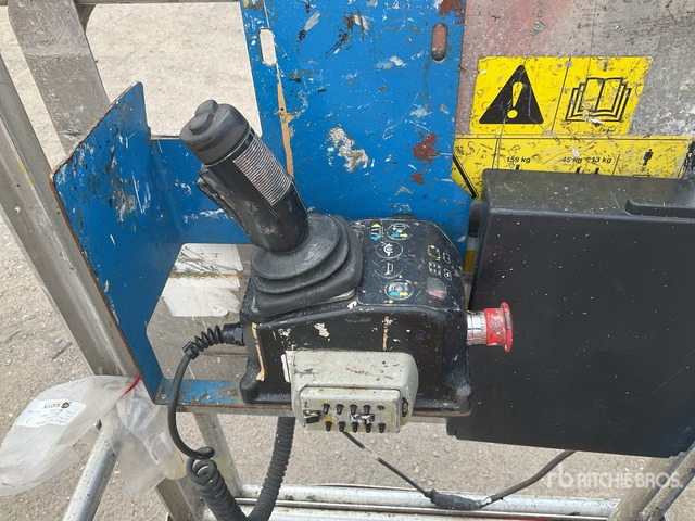 2010 Genie GR20 Vertical Mast Lift - Vertical mast lift: picture 5 2010 Genie GR20 Vertical Mast Lift - Vertical mast lift: picture 5
