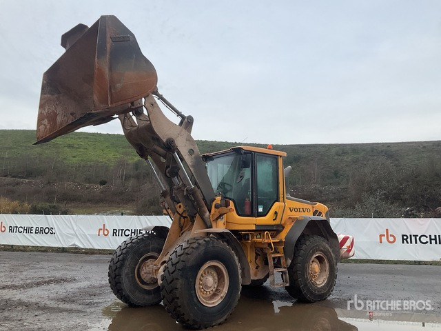 2011 Volvo L90F Wheel Loader - Wheel loader: picture 1 2011 Volvo L90F Wheel Loader - Wheel loader: picture 1