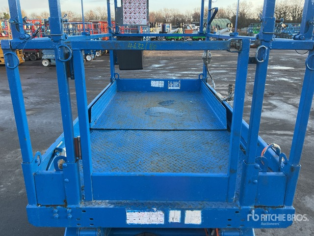 2012 Skyjack SJIII4632 Electric Scissor Lift - Scissor lift: picture 4 2012 Skyjack SJIII4632 Electric Scissor Lift - Scissor lift: picture 4