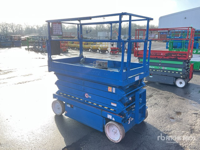 2012 Skyjack SJIII4632 Electric Scissor Lift - Scissor lift: picture 2 2012 Skyjack SJIII4632 Electric Scissor Lift - Scissor lift: picture 2