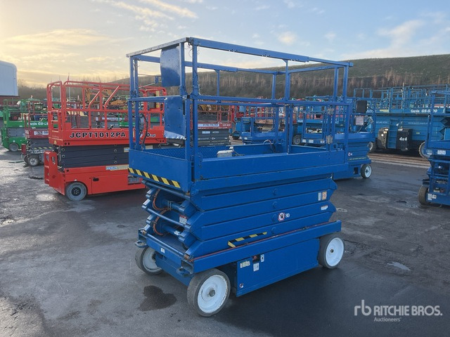 2012 Skyjack SJIII4632 Electric Scissor Lift - Scissor lift: picture 2 2012 Skyjack SJIII4632 Electric Scissor Lift - Scissor lift: picture 2