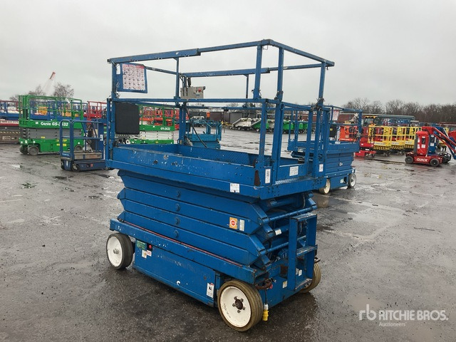 2012 Skyjack SJIII4632 Electric Scissor Lift - Scissor lift: picture 3 2012 Skyjack SJIII4632 Electric Scissor Lift - Scissor lift: picture 3