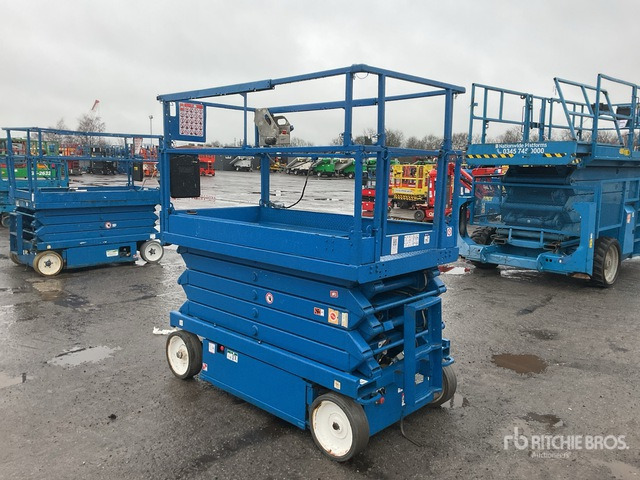 2012 Skyjack SJIII4632 Scissor Lift - Scissor lift: picture 2 2012 Skyjack SJIII4632 Scissor Lift - Scissor lift: picture 2