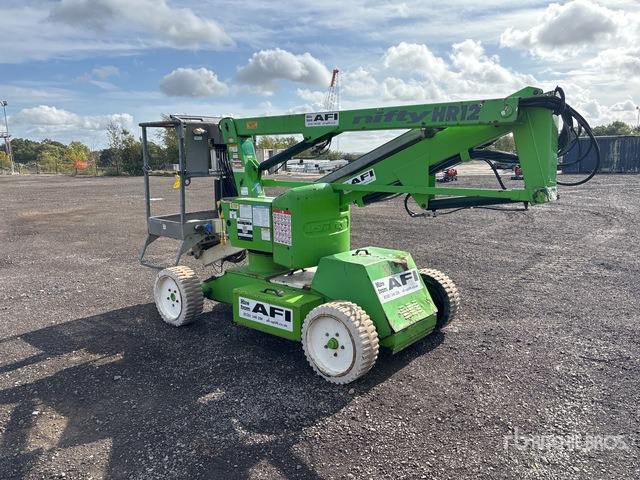 2013 Nifty-Lift HR12NDE 2WD Hybrid Articulating Boom Lift - Articulated boom: picture 4 2013 Nifty-Lift HR12NDE 2WD Hybrid Articulating Boom Lift - Articulated boom: picture 4