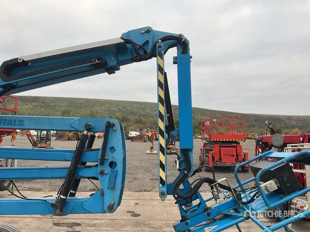 2015 Genie Z45/25J 2015 Genie Z45/25 Articulating Boom Lift Articulating Boom Lift - Articulated boom: picture 5 2015 Genie Z45/25J 2015 Genie Z45/25 Articulating Boom Lift Articulating Boom Lift - Articulated boom: picture 5