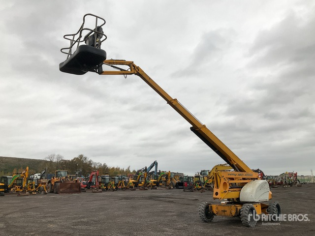 2015 Nifty-Lift HR21-141 4WD Hybrid Articulating Boom Lift - Articulated boom: picture 1 2015 Nifty-Lift HR21-141 4WD Hybrid Articulating Boom Lift - Articulated boom: picture 1