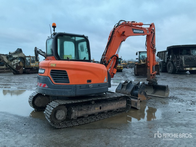 2017 Doosan DX85R-3 Tracked Excavator - Crawler excavator: picture 3 2017 Doosan DX85R-3 Tracked Excavator - Crawler excavator: picture 3
