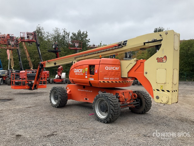 2017 JLG 800 AJ 4WD Diesel Articulating Boom Lift - Articulated boom: picture 4 2017 JLG 800 AJ 4WD Diesel Articulating Boom Lift - Articulated boom: picture 4