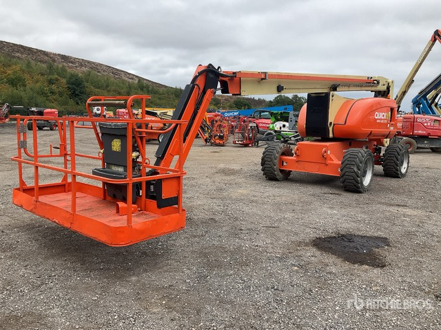 2017 JLG 800 AJ 4WD Diesel Articulating Boom Lift - Articulated boom: picture 3 2017 JLG 800 AJ 4WD Diesel Articulating Boom Lift - Articulated boom: picture 3