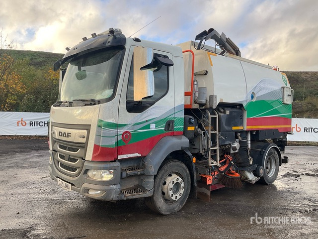 2021 DAF LF230 LA Sweeper Truck - Road sweeper: picture 3 2021 DAF LF230 LA Sweeper Truck - Road sweeper: picture 3