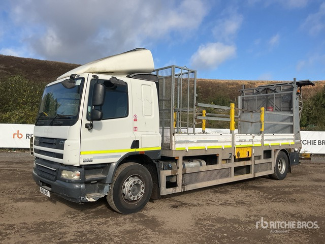 2012 DAF CF65.220 4x2 Sleeper Motorway Cushion Ve ... :Misc. Traffic Control Truck - Utility/ Special vehicle, Truck: picture 1 2012 DAF CF65.220 4x2 Sleeper Motorway Cushion Ve ... :Misc. Traffic Control Truck - Utility/ Special vehicle, Truck: picture 1