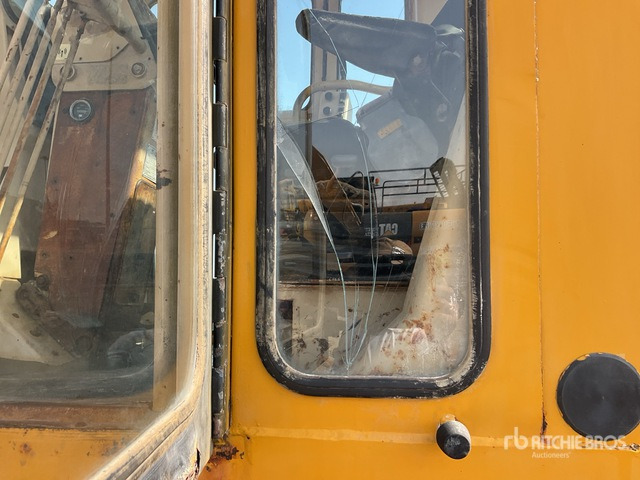 1996 Cat 140H Motor Grader - Grader: picture 5 1996 Cat 140H Motor Grader - Grader: picture 5