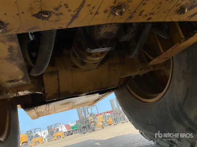 2005 Cat CS533E Smooth Drum Compactor - Compactor: picture 5 2005 Cat CS533E Smooth Drum Compactor - Compactor: picture 5