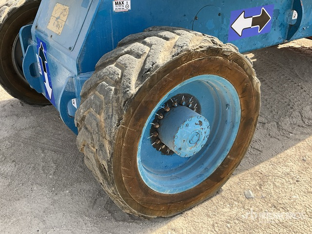 2005 JLG 1250AJP 4WD Diesel Articulating Boom Lift - Articulated boom: picture 4 2005 JLG 1250AJP 4WD Diesel Articulating Boom Lift - Articulated boom: picture 4