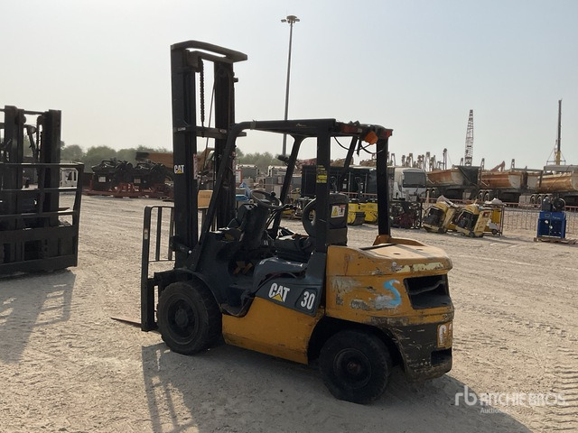 2006 Cat DE30NT 3 ton Forklift - Diesel forklift: picture 2 2006 Cat DE30NT 3 ton Forklift - Diesel forklift: picture 2