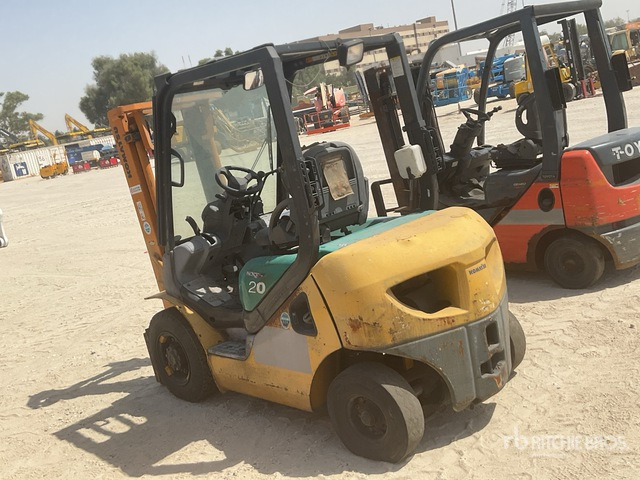 2008 Komatsu FG20T-16 2 ton (Inoperable) Forklift - Forklift: picture 3 2008 Komatsu FG20T-16 2 ton (Inoperable) Forklift - Forklift: picture 3