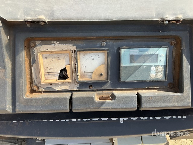 2009 Atlas Copco QAX20 20 kVA Mobile Generator Set - Generator set: picture 5 2009 Atlas Copco QAX20 20 kVA Mobile Generator Set - Generator set: picture 5