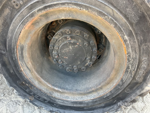 2009 Cat DP70 7 ton Forklift - Diesel forklift: picture 5 2009 Cat DP70 7 ton Forklift - Diesel forklift: picture 5