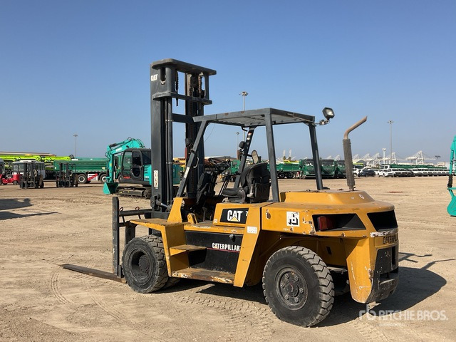 2009 Cat DP70 7 ton Forklift - Diesel forklift: picture 2 2009 Cat DP70 7 ton Forklift - Diesel forklift: picture 2