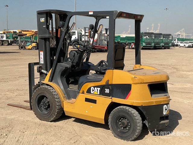 2015 Cat DP30NT 3 ton Forklift - Diesel forklift: picture 2 2015 Cat DP30NT 3 ton Forklift - Diesel forklift: picture 2