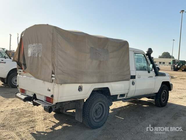 2015 Toyota Land Cruiser 79L 4x4 Pickup - Pickup truck: picture 3 2015 Toyota Land Cruiser 79L 4x4 Pickup - Pickup truck: picture 3