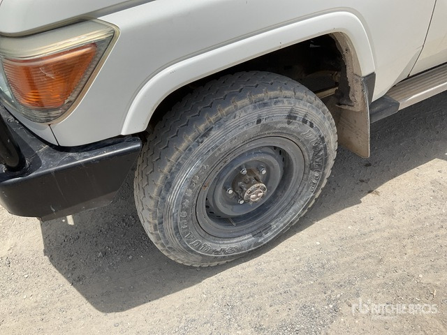 2018 Toyota Land Cruiser 76L 4x4 SUV - SUV: picture 5 2018 Toyota Land Cruiser 76L 4x4 SUV - SUV: picture 5