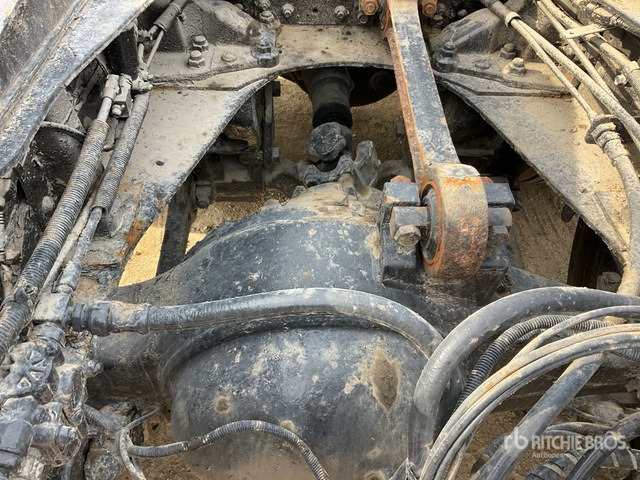 2002 Hyundai 6x4 T/A Sleeper Truck Tractor - Tractor unit: picture 5 2002 Hyundai 6x4 T/A Sleeper Truck Tractor - Tractor unit: picture 5