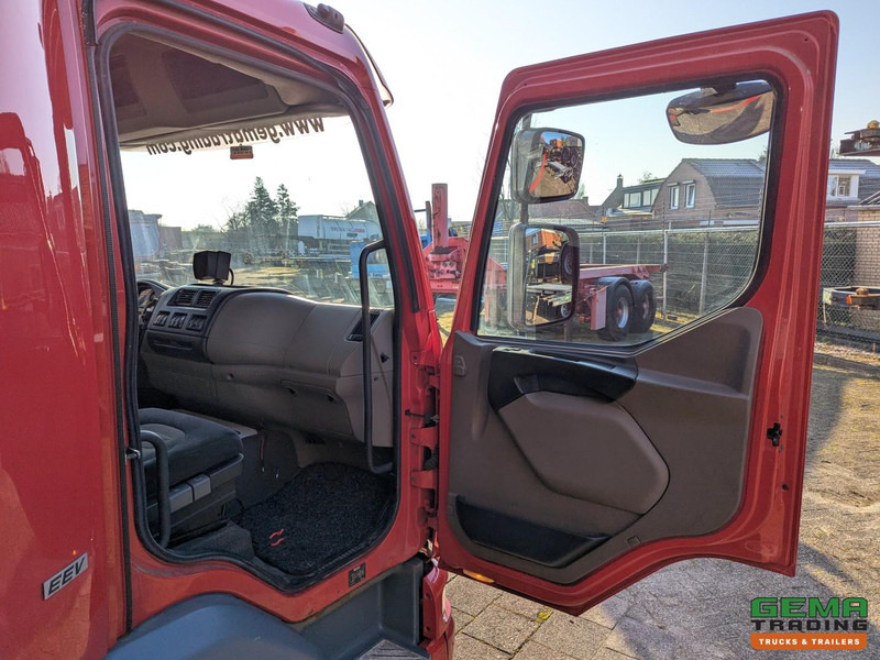 Box truck DAF FA LF45.210 4x2 Dagcab Euro5 EEV - GeslotenBak 6.6M - Zijdeuren - Weegsysteem - Laadklep 1500KG: picture 13 Box truck DAF FA LF45.210 4x2 Dagcab Euro5 EEV - GeslotenBak 6.6M - Zijdeuren - Weegsysteem - Laadklep 1500KG: picture 13