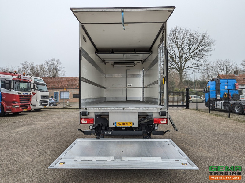 DAF FAN CF280 6x2/4 DayCab Euro6 - Koel-VriesBak 7.9m + Carrier Supra 1150MT + Laadklep 2000kg - 10/2025APK - Refrigerator truck: picture 5 DAF FAN CF280 6x2/4 DayCab Euro6 - Koel-VriesBak 7.9m + Carrier Supra 1150MT + Laadklep 2000kg - 10/2025APK - Refrigerator truck: picture 5