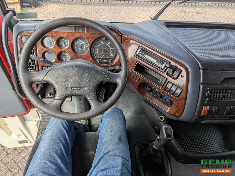 Leasing of DAF XF95.430 4x2 Spacecab Euro2 - Retarder - Geslotenbak 7.7m - Handgeschakeld - Vangmuil DAF XF95.430 4x2 Spacecab Euro2 - Retarder - Geslotenbak 7.7m - Handgeschakeld - Vangmuil: picture 14